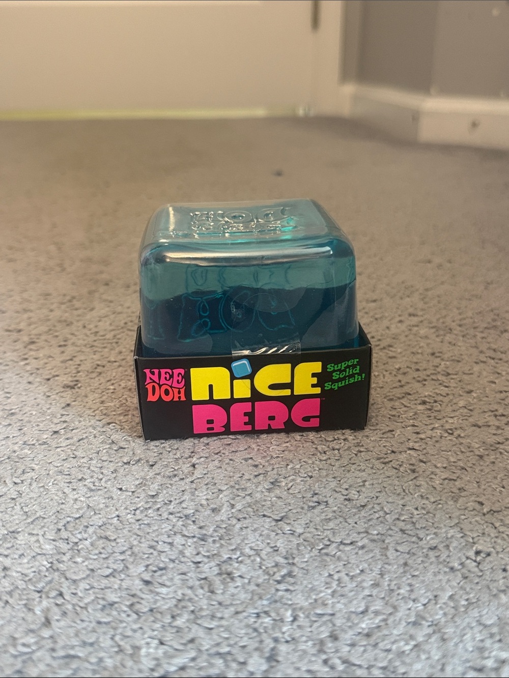 NeeDoh Nice Berg Super Solid Squish! - Teal